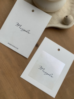 Étiquettes suspendues personnalisées estampées à chaud avec cordon ciré en papier coton, ensemble de deux étiquettes volantes pour vêtements de marque