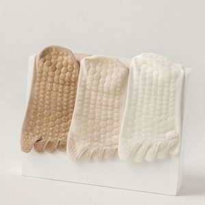 Silicone Non-Slip Yoga phụ nữ chuyên nghiệp trong nhà sàn khiêu vũ thể thao cotton mềm năm ngón chân phòng tập thể dục tập thể dục Pilates vớ - Product Image 5