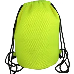 กระเป๋าใส่รองเท้าบาสเก็ตบอลทำจากตาข่ายแซนวิชทรงถังสีเหลืองมีเชือกผูกน้ำหนักเบา