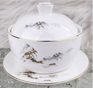 Service de vaisselle en porcelaine traditionnelle chinoise, motif Montagne Blanche avec bordure dorée, comprenant bol à soupe, assiette, tasse à thé et plats de service, pour l'Europe - Product Image 2