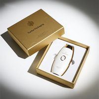 Boîte magnétique personnalisée et boîte cadeau bleue pour ensemble de soins de la peau et emballage de luxe, texture de papier élégante