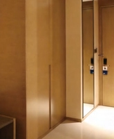 Meubles d'hôtel 5 étoiles de luxe Ensembles de chambre à coucher élégants en chêne Meubles de salon d'extérieur pour centres de villégiature Salles de bains Hôtels Appartements