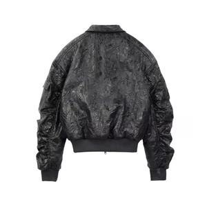 Chaqueta Bomber Negra de Cuero Plisado Vintage con Cierre de Cremallera para Hombre, Silueta Casual, Venta al por Mayor para la Temporada de Primavera - Product Image 2