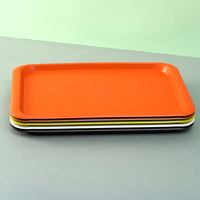 Plateau de service alimentaire rectangulaire en plastique PP de haute qualité pour la restauration rapide, prix bas, plateau alimentaire en plastique ABS