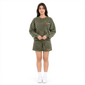 Conjunto de 2 Piezas para Mujer, Color Verde Oliva, Sudadera de Cuello Redondo, Lavado Ácido, Pedrería, Corte Regular, Estilo Urbano, 100% Algodón, Casual - Product Image 1