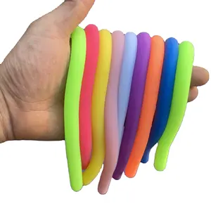 TPR 맞춤형 색상 탄성 스트레치 국수 유형 플라스틱 어린이 장난감