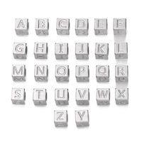 Produits les plus vendus Perles de dés en acier inoxydable avec lettres de l'alphabet pour la fabrication de bijoux DIY