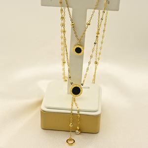 Collier de chiffres romains de <span class=keywords><strong>film</strong></span> noir personnalisé à la mode fabriqué en Chine collier initial personnalisé en gros - Product Image 4