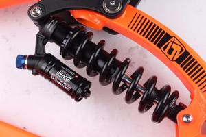 Amortiguador Trasero DNM RCP2S Nuevo Modelo para Bicicleta de Montaña, Ajustable de 190 mm a 265 mm para Ciclistas de Descenso DH y BMX, <span class=keywords><strong>450</strong></span> a 550 Libras - Product Image 6