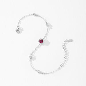 สร้อยข้อมือเงินแท้ S925 ประดับเพทายทรงลูกบาศก์สีแดงกุหลาบ ดีไซน์ใหม่สไตล์ Starry Night สำหรับผู้หญิง รุ่นทองแดงปรับแต่งได้ - Product Image 4
