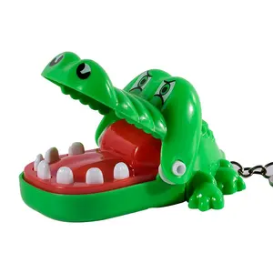 热卖新款创意糖果玩具塑料鳄鱼嘴牙医咬手指游戏儿童玩有趣随机颜色搞笑插科打玩具糖果