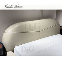 Lit rembourré de luxe en cuir, lit plateforme taille Queen avec tête de lit capitonnée pour chambre principale