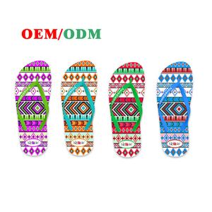 Tongs Nicecin à motif géométrique pour femme – Sandales décontractées légères en caoutchouc PE pour la plage et l'extérieur, imprimées sur mesure - Product Image 3