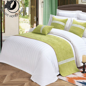 Cubrecama de Franela Suave y Cómodo para Cama Queen Size de Hotel, para Hoteles de Lujo - Product Image 3