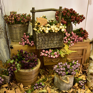 ดอกกุหลาบขนาดเล็กสไตล์วินเทจ ยี่ห้อ Yihua Floral Art แบบขอบไหม้ ดอกไม้ประดิษฐ์จากผ้าไหม ของตกแต่งบ้าน - Product Image 1