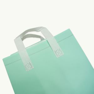 Bolsa Térmica Reutilizable Ecológica con Logotipo Personalizado, de Tela No Tejida y Lámina de Aluminio para Comida para Llevar - Product Image 3
