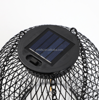Artisanat et cadeaux Artisanat en métal Lanternes solaires Lanternes creuses suspendues à énergie solaire extérieure