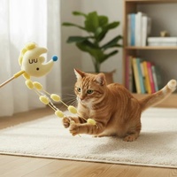 Bâton interactif pour chat avec herbe à chat, jouet en peluche étoile, lune, nuage et pompon, longue tige pour chaton, idéal pour la poursuite, l'exercice et les jeux d'intérieur pour animaux de compagnie