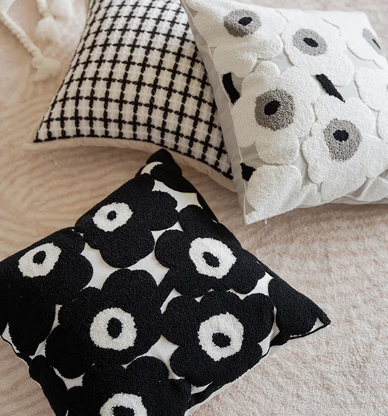 北欧スタイルのポピーフラワーリネン枕クッション黒と白の灰色の正方形の枕カバー、リビングルームのソファとホテルでの使用