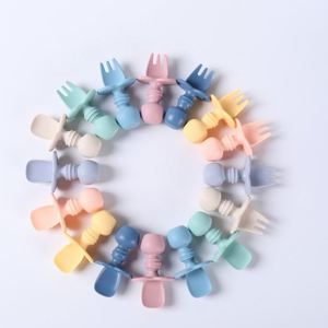 Cuchara y Tenedor Pequeños de Silicona para Niños, Vajilla Transfronteriza en Stock para Entrenamiento de Bebés, Diseño Sólido - Product Image 1