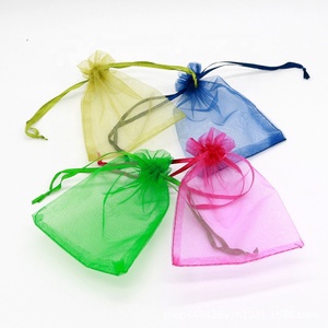Vente en gros 3.9 "X 5.9" (10*15cm) Sacs en <span class=keywords><strong>organza</strong></span> à cordon noir blanc <span class=keywords><strong>rouge</strong></span> rose principalement comme sacs de faveurs de mariage - Product Image 2