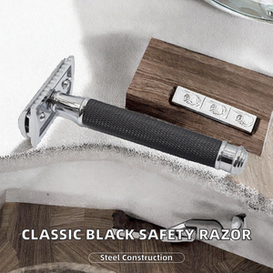มีดโกนหนวดสองใบมีดสแตนเลส ด้ามจับพลาสติกสีดำ สำหรับโกนหนวดและโกนขนตามร่างกาย - Product Image 2