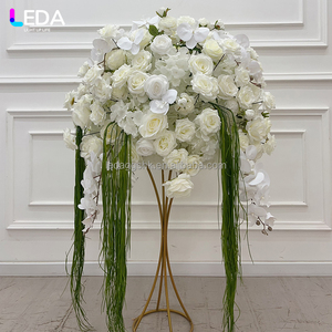 Centro de Mesa LEDA para Eventos, Decoración Hecha a Mano, Bola de Flores de Rosa Blanca Suave de 70 cm, Fondo de Flores Artificiales de Seda para Boda - Product Image 4