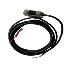 Amplificador KEYENCE LR-ZB250AP con Sensor Láser CMOS Integrado, Tipo Reflectante Cuadrado, Cable de 250 mm, con un Año de Garantía - Product Image 4