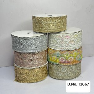 ชุดส่าหรีออกแบบอย่างประณีตสำหรับชุดเจ้าสาวเทคนิคการปักแบบดั้งเดิมที่มีทักษะสไตล์แฟนซี - Product Image 3