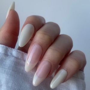 Faux <span class=keywords><strong>ongles</strong></span> à presser Charms <span class=keywords><strong>Hailey</strong></span> <span class=keywords><strong>Bieber</strong></span> Glazed Donut, amovibles, pour boîte d'emballage de faux <span class=keywords><strong>ongles</strong></span>, étiquetage privé - Product Image 2