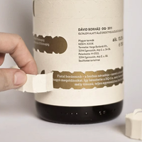 Étiquette personnalisée en papier texturé de qualité supérieure avec languette détachable en relief pour bouteille de vin rouge