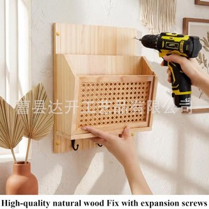 Étagère murale en bois massif tressée avec crochets porte-clés pour l'organisation de courrier et de magazines dans l'entrée - Product Image 4