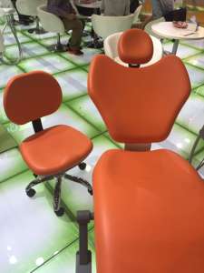 Unité de fauteuil <span class=keywords><strong>dentaire</strong></span> QL2028II, fauteuil <span class=keywords><strong>dentaire</strong></span> en plastique de qualité supérieure avec alimentation électrique, certifié CE classe II, <span class=keywords><strong>prix</strong></span> d'usine - Product Image 3