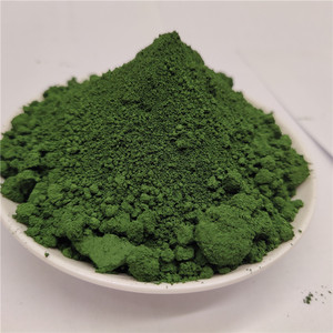 Mattoni Permeabili in Calcestruzzo Colorato Resistenti alle Intemperie e ai Raggi UV con Ossido di Ferro Verde Speciale - Product Image 1