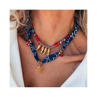 Collier de perles coloré en corail Dopamine Little Fish, chaîne de pull polyvalente, élégante et tendance pour femme