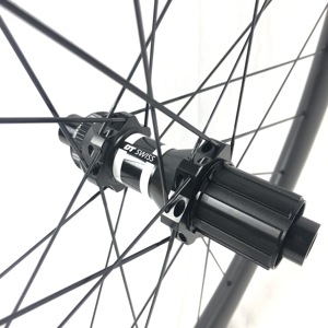 Ruote per Bici da Strada in Fibra di Carbonio 700C, Set Ruote Aero da 50mm Clincher o Tubeless con Freno a Disco - Product Image 6