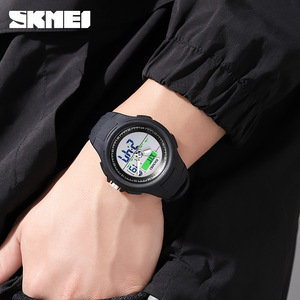 Skmei Men's Digital Sports Watch Black Lcd Display 5Bar Water Resistant Multi Function For Students And Teenagers - Product Image 3