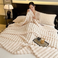 Plaid en flanelle de laine rayé de luxe pour adultes, réversible double face, coloré, léger et résistant à l'usure - Vente en gros