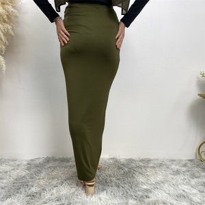 6060 #   กระโปรงทรงดินสอผ้าฝ้ายยืดหยุ่นเต็มตัวสำหรับฤดูร้อน ความยาวคลุมเข่า สไตล์อิสลาม สำหรับผู้หญิงทำงาน ตกแต่งด้วยกระดุมสีทอง - Product Image 3