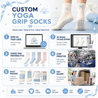 Chaussettes antidérapantes personnalisées avec logo pour yoga et pilates, faible MOQ, livraison rapide, chaussettes douces et confortables au design personnalisé