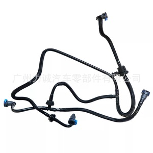 Mangueras de Freno Automotrices Compatibles con Ford 911-774, CV6Z9D289R, CV6Z9D289H, CV619D289HA, CV6Z9D289D - Product Image 1