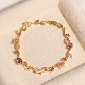 <span class=keywords><strong>Bracciale</strong></span> a Ramo <span class=keywords><strong>con</strong></span> Foglie Floreali Placcato <span class=keywords><strong>Oro</strong></span> 18K <span class=keywords><strong>con</strong></span> Zirconi Cubici Colorati CZ da Donna - Pulsera de Mujer - Product Image 2