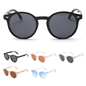 Gafas de Sol de protección Nueva <span class=keywords><strong>moda</strong></span> Marco de lujo de las mujeres lente polarizada espejo UV 400 Gafas del sol para hombre y mujer - Product Image 4