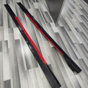 TIYPEOR Vente en gros de jupes latérales universelles personnalisées bon marché, couvre-jupes latérales noir et rouge, kit de pare-chocs - Product Image 1