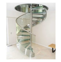 Escalier en spirale en acier à armature en carbone robuste, style antique, pour entrée de jardin extérieur