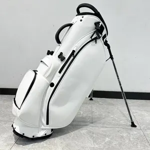 กระเป๋ากอล์ฟหนัง PU สีขาวกันน้ำน้ำหนักเบามีขาตั้งสำหรับผู้ชายกระเป๋ากอล์ฟออกแบบโลโก้ได้ตามต้องการ