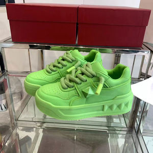 Zapatos de Plataforma de Alta Calidad, Impermeables, con Amortiguación, Estilo Urbano, de Cuero, Ligeros, Transpirables, que Aumentan la Estatura - Product Image 2