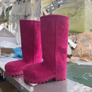 <span class=keywords><strong>Stivali</strong></span> Alti al Ginocchio da Donna <span class=keywords><strong>Marroni</strong></span> con Logo Personalizzato, in Pelliccia Rosa Caldo, con Plateau Rialzato e Design a Punta Larga, Caldi e Pelosi - Product Image 2