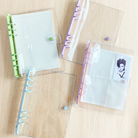 Carpeta de Anillas A5 Estilo Coreano al por Mayor, con un Botón, Transparente, de PVC, con Bolsillo para Tarjetas, 6 Anillas, para Estudiantes