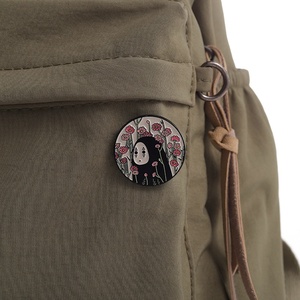 Nhà Sản Xuất Dễ Thương Phim Hoạt Hình Quần Áo Trâm Không Có Khuôn Mặt Men Pin Vui <span class=keywords><strong>Studio</strong></span> <span class=keywords><strong>Ghibli</strong></span> Bởi Miyazaki Hayao Mạ Kim Loại Pin - Product Image 3
